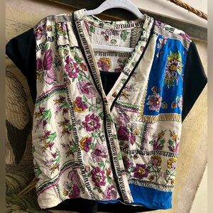 Tiny by Anthropologie Boho Faux Wrap Top Floral Print SZ Smalll